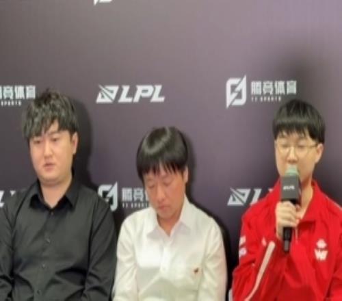 Karis：比起在韓國的時候我來到中國后更有攻擊性了