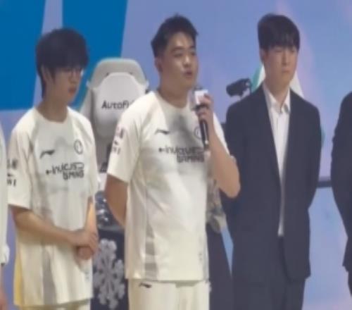 Jwei：保持我的風(fēng)格一直打就行感謝iG信任感謝隊(duì)友帶我奪冠