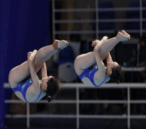 多图直击广东“梦之队”零失误夺十五运会跳水首金