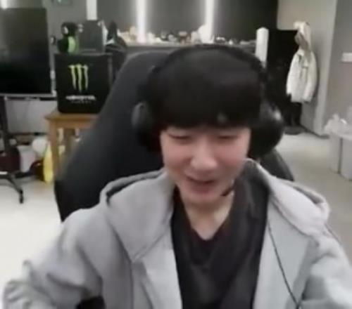 Peanut:我进世界赛LCK夺冠魔咒,那明年就是LPL夺冠了