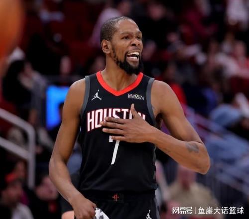 被逆转!杜兰特30+6犯大错,布伦森20+6完成救赎,申京16分6失误