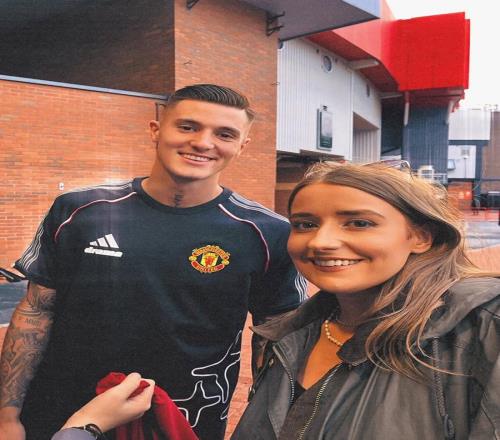 谢什科最新伤情曝光!曼联宁可少打一人也不让他继续踢,原因揭晓