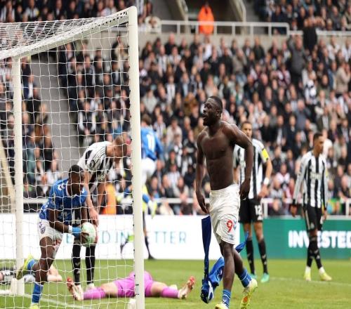 纽卡英超对桑德兰连续11场不胜,上一次赢球是15年前