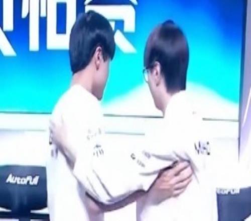 iG粉絲對陪練時(shí)間太晚表示強(qiáng)烈不滿：15號(hào)集合根本沒想管iG死活
