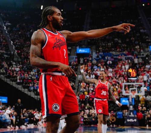 难看!小卡压哨绝杀,NBA最老球队:你们没有退路!