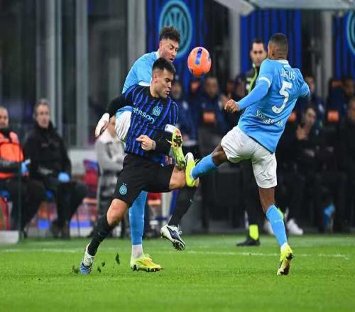 國(guó)米比賽不止漏判紅牌！洗白+贊真性情意媒現(xiàn)大型雙標(biāo)現(xiàn)場(chǎng)