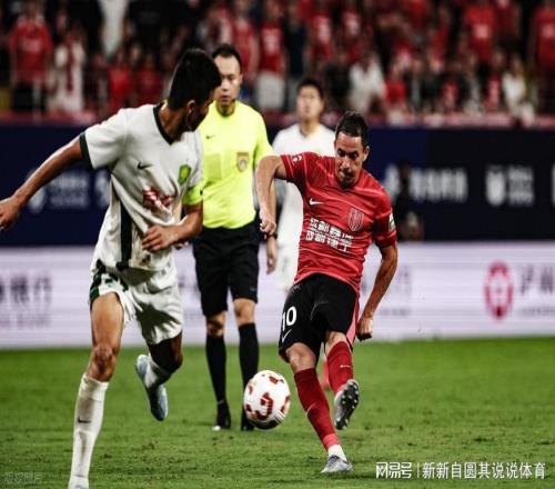 中超跨年很难,场地条件不太够,球迷也难在寒冷冬季去现场看比赛