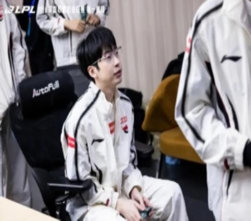 Hope：希望队伍暂时先保持连胜，然后拿到好的成绩