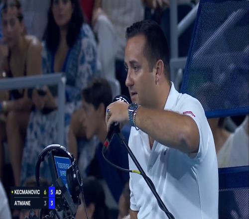 曆史罕見！接發球員、麵對賽點、超時被罰分、直接輸掉比賽