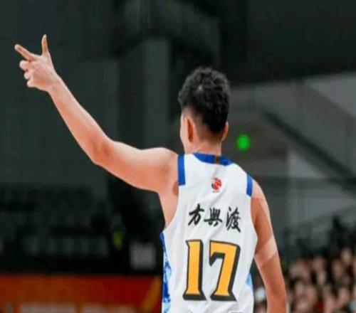 媒體人：孫銘徽遭遇距腓前韌帶撕裂，將休戰(zhàn)數(shù)月