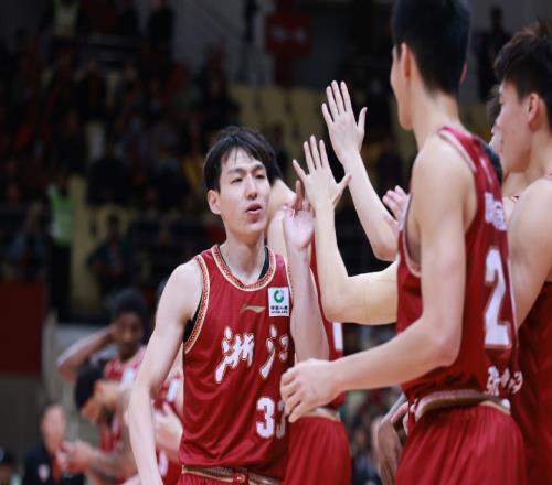 浙江制胜140加时逆转青岛：王奕博战旧主5犯韦瑟斯庞21+8失误