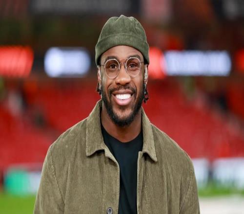 太阳报:遭遇车祸一年后努力重返足坛,安东尼奥和查尔顿谈判