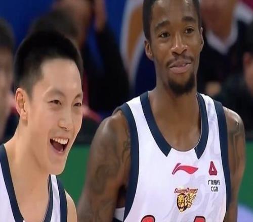 廣東vs北京12人名單：曾凡博迎新賽季首秀、奎恩陳盈駿缺席