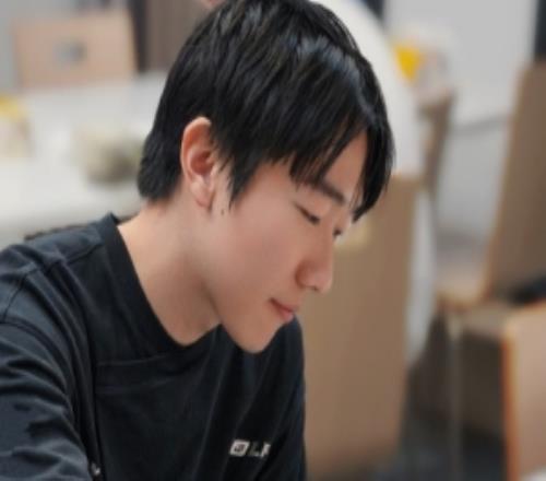 腊八快乐！LNG分享选手照：给哥几个准备了腊八粥腊八蒜“粥”到