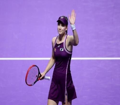 莱巴金娜20击败替补亚历山德洛娃,三战全胜晋级年终四强