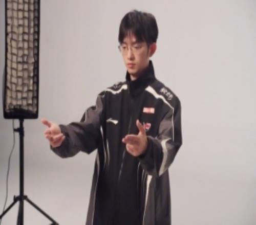 AL發(fā)布世界賽定妝照拍攝返圖：我們的衣服很不賴吧