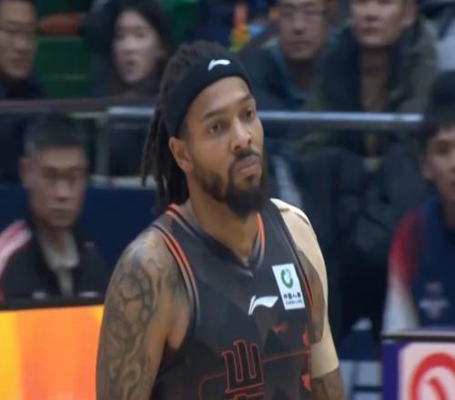 山东男篮击败广厦评分出炉:陶汉林硬,陈林坚稳,陈培东一无是处