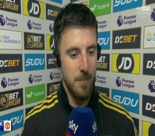 芒特:我们对下半场表现感到满意和B费一起踢球是一种享受