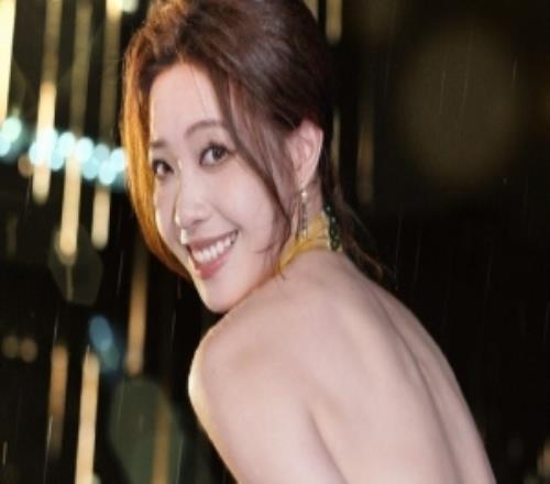 主持人希然曬照：夕陽(yáng)醉了夜晚也醉了