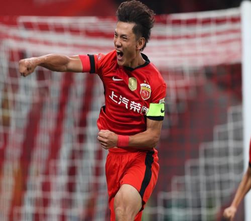 中超冠军提前归于上海,蓉城家门口翻车,海港末轮战平即可卫冕