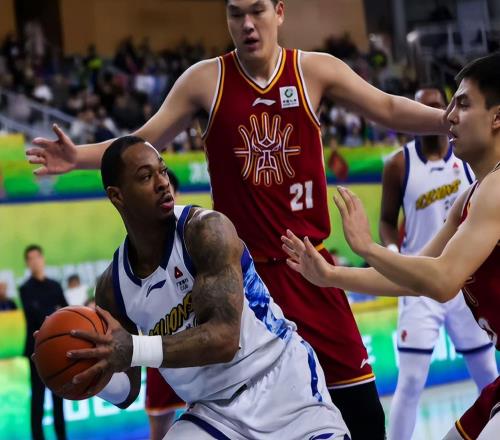 CBA俱乐部杯三四名决赛广厦VS山东:广厦残阵,塔克PK克里斯