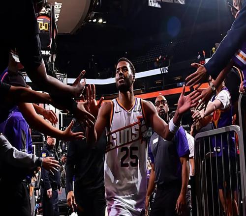 无奈!35+7+9照样失业,NBA最残酷裁员诞生,他才25岁啊