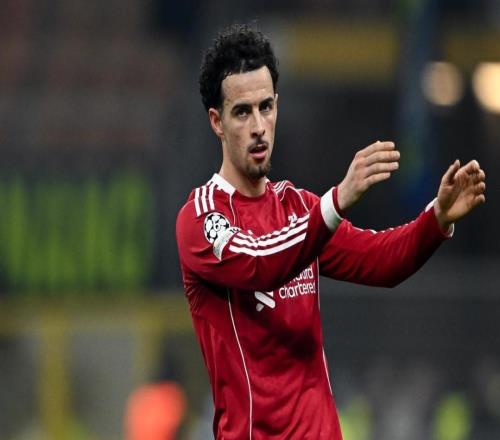 罗体:琼斯认为自己在斯洛特的战术中没位置,他着急加盟国米