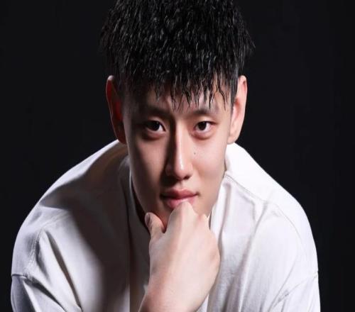 曾凡博赴美新動態(tài)！訓練師爆贊投籃能力，籃記透露獲雙向合同有戲