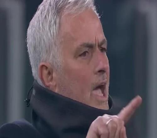 一场11!让穆帅争二大有希望:本菲卡差葡体3分,进前二可踢欧冠