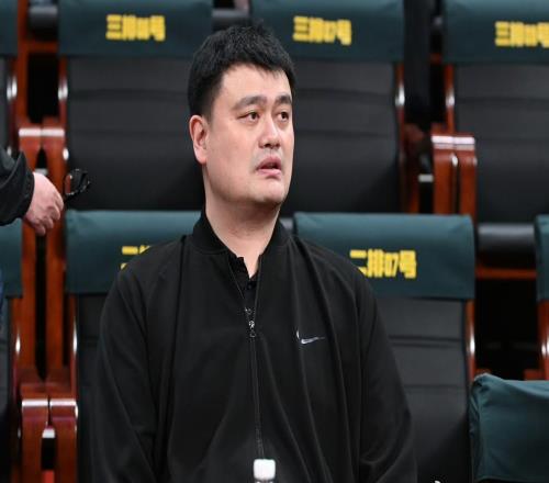 福利真好姚明開(kāi)始從NBA領(lǐng)退休金了,效力3年+45歲每月可領(lǐng)1.3萬(wàn)元