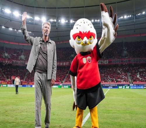 中超奖杯留在上海!海港or申花,留待最后一轮