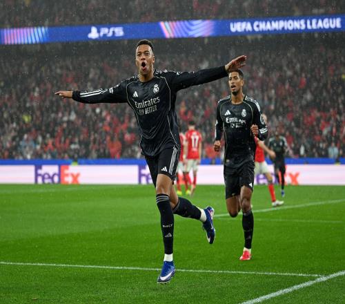 24!姆巴佩双响,皇马跌出前8,门将98分钟破门,穆帅神奇逆袭