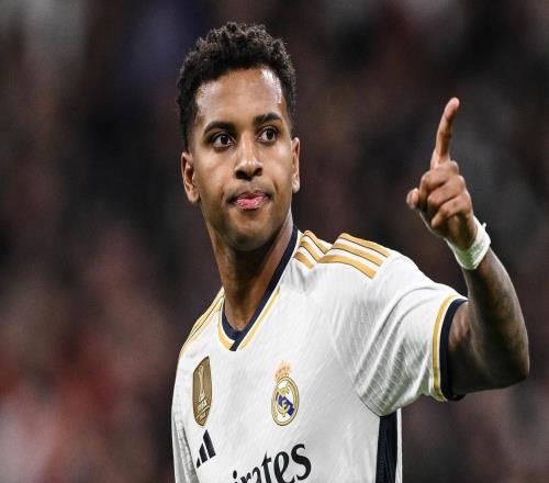 喜讯!热刺锋线隐患解决了,冬窗追逐拿下罗德里戈,即将逆袭英超