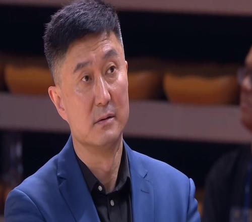 廣東召開緊急會議！朱芳雨主持，陳老板提出要求，杜鋒會上發飆