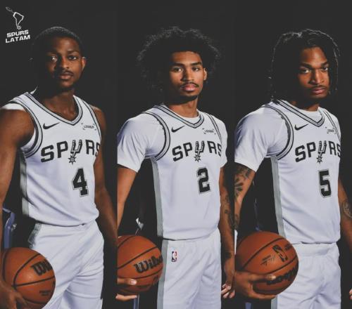 投篮35中8!文班也带不动!马刺三后卫要解体了