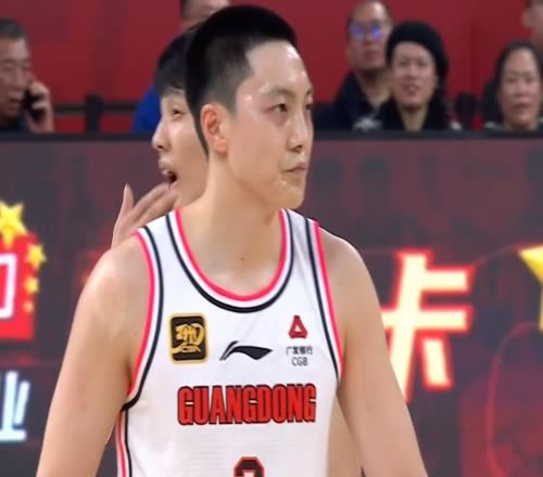 確認到位！男籃最強分衛加盟廣東隊，杜鋒終於迎來爭冠底牌！