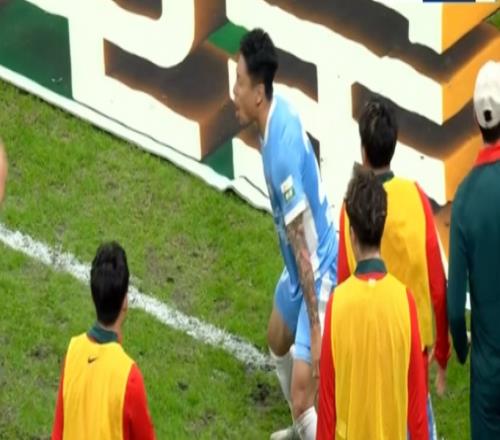 随着蓉城队12,申花队10,中超积分:1队退出争冠,前2相差2分