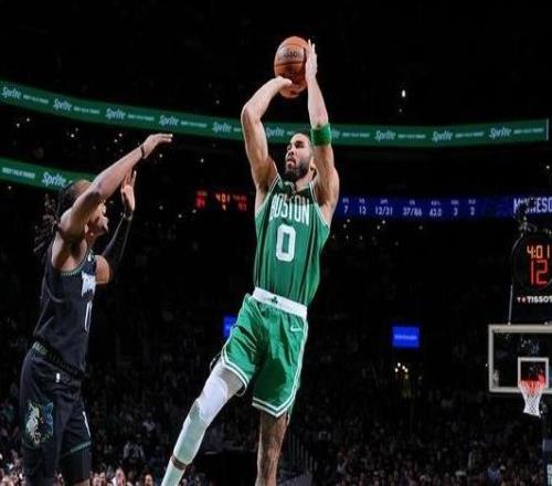 塔图姆:想找回做自己的感觉而我不是超人所以肯定需要时间