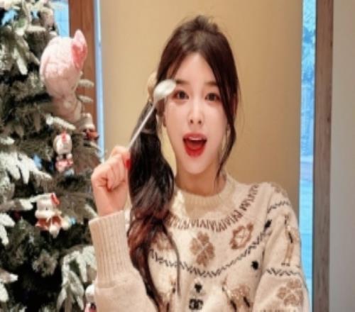 doinb妻子糖小幽曬照：你是哪塊小餅干