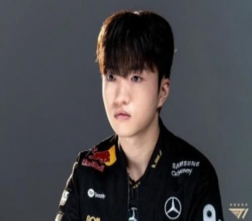 Keria:我的游戏理解度更高22年过于执着于冠军