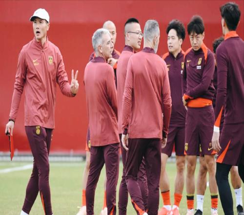 一场未踢!邵佳一为何还选他国足最新大名单:1人引发较大争议