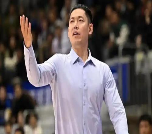 再次被錘爆！一數(shù)據(jù)CBA倒數(shù)第3！張慶鵬應啟用失意神刀