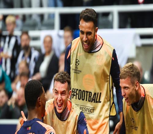 英媒：巴薩計(jì)劃未來(lái)幾周與曼聯(lián)就買(mǎi)斷拉什福德展開(kāi)正式談判