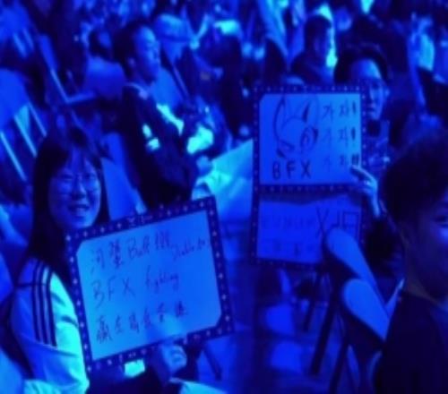 Cryin：Chovy这个人的能力不需要吹，他在LCK打得就是好