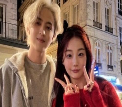 解說(shuō)Kitty與Hans官宣網(wǎng)友挖其黑料：早年賣付費(fèi)圖包稱其非要跪著舔男人