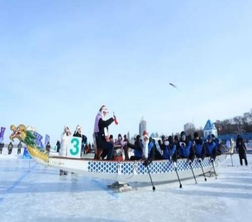 “打出溜滑”火出圈！网友：东北人的胯骨轴自带稳定系统