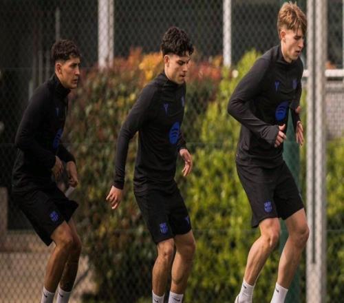 世体:因巴尔德和孔德受伤,B队帕西菲科参与巴萨一线队训练