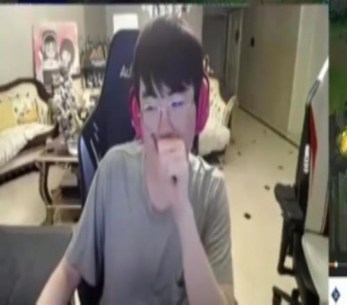 姿態:我今天從北京回上海,我被T1的人直接包圍了