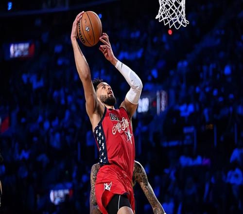 活塞主教练:坎宁安本赛季的表现让我想起了刚刚成为闪电侠的韦德