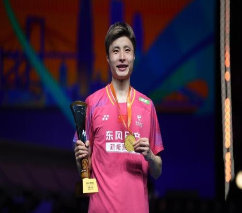 汤尤杯前有惊喜有遗憾，羽毛球亚锦赛国羽2冠2亚收官